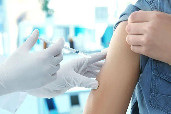 4价甲流感疫苗有效保护时效长达1年，接